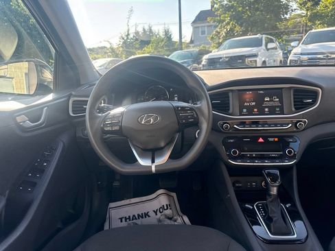 Used 2017 Hyundai Ioniq Blue FWD image 23