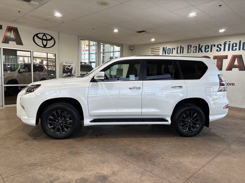 Used 2022 Lexus GX 460 Premium w/ Premium Package AWD/4WD image 7