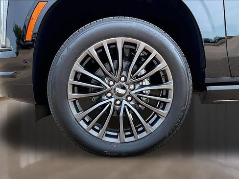 New 2026 Cadillac Escalade Platinum Sport w/ LPO, Floor Liner Package AWD/4WD image 12
