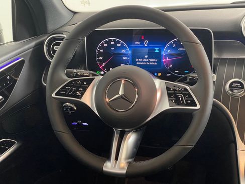 Used 2026 Mercedes-Benz GLC 300 4MATIC image 16