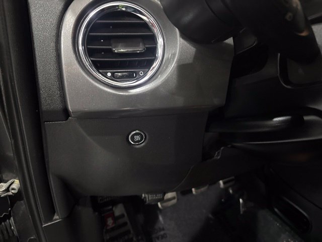 Used 2013 FIAT 500 Abarth w/ Beats Audio Pkg FWD image 12