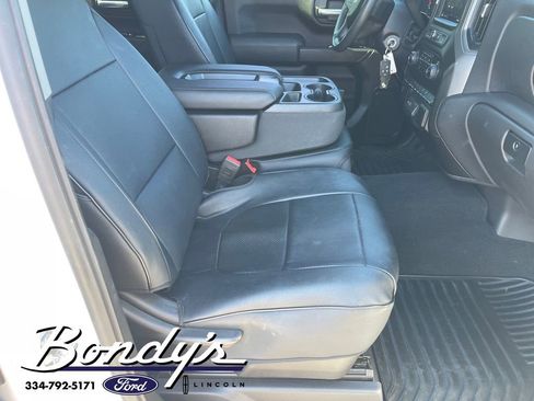 Used 2021 Chevrolet Silverado 1500 Custom image 18