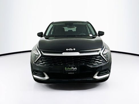 Used 2023 Kia Sportage LX image 2