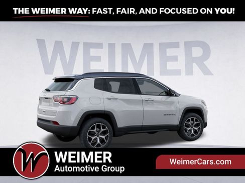 Used 2025 Jeep Compass Limited w/ Sun & Sound Group AWD/4WD image 4