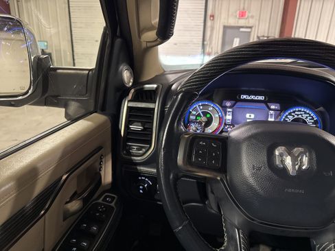 Used 2019 RAM 2500 Limited image 27