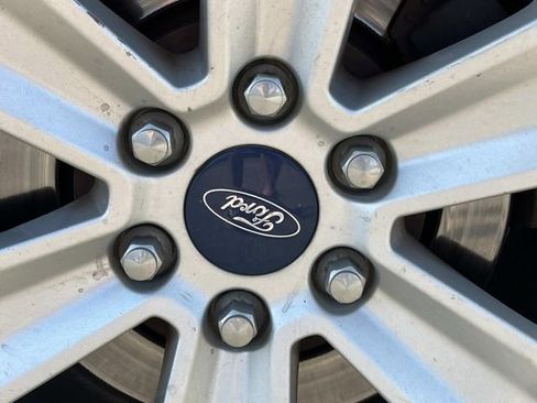 Used 2017 Ford F150 XL w/ Equipment Group 101A Mid AWD/4WD image 14