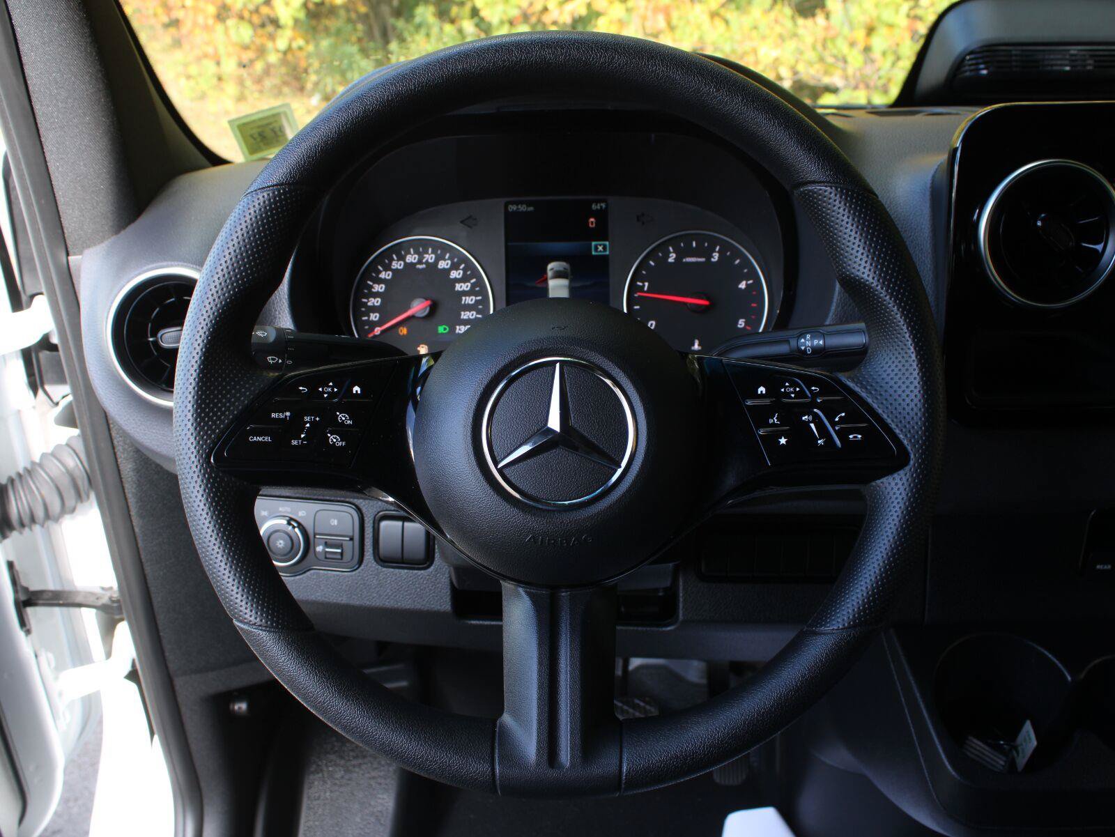Used 2025 Mercedes-Benz Sprinter 2500 image 16