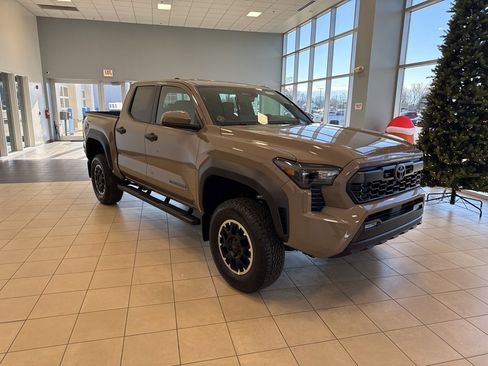 New 2026 Toyota Tacoma TRD Off-Road image 5