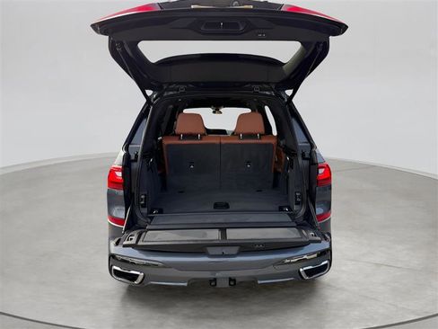 Used 2019 BMW X7 xDrive50i w/ M Sport Package image 57