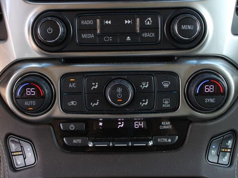 Used 2020 Chevrolet Tahoe Premier AWD/4WD image 16
