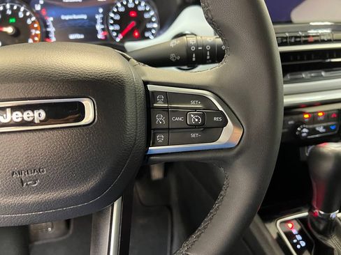 Used 2023 Jeep Compass Limited AWD/4WD image 21