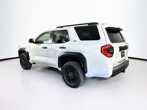 Used 2026 Toyota 4Runner SR5 AWD/4WD image 5