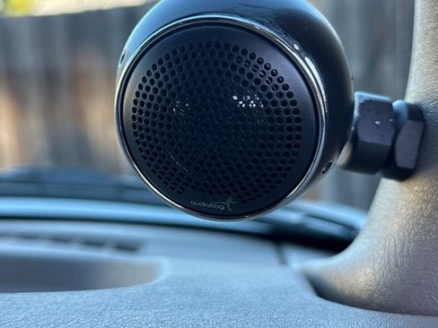 Used 2023 Chevrolet Express 2500 image 22