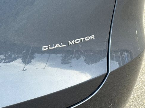 Used 2020 Tesla Model Y Long Range image 20