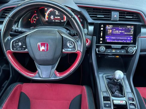 Used 2018 Honda Civic Type R image 13