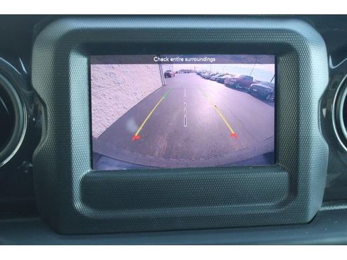 Used 2021 Jeep Wrangler Unlimited Sport image 25