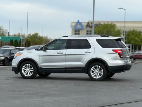 Used 2013 Ford Explorer XLT image 7