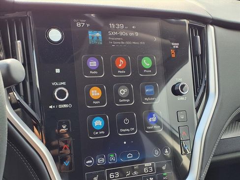 Used 2025 Subaru Outback Premium w/ Popular Package #1A image 17