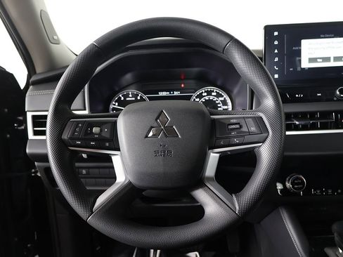 New 2026 Mitsubishi Outlander ES FWD image 35
