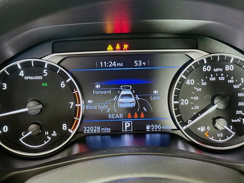 Used 2025 Nissan Altima 2.5 SV image 19