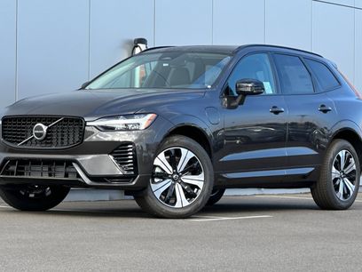 New 2025 Volvo XC60 T8 Core w/ Protection Package Premier