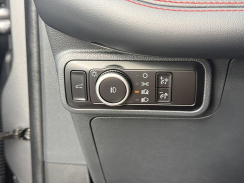 Certified 2025 Ford Explorer ST AWD/4WD image 33