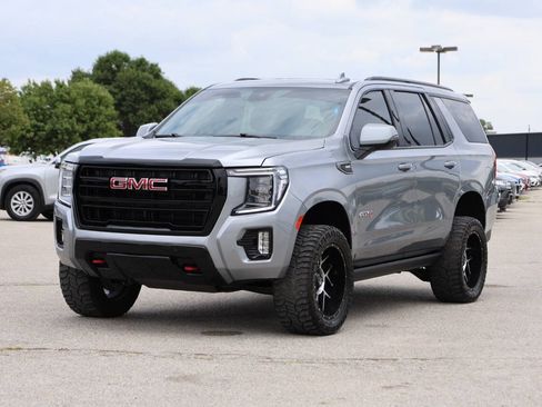 Used 2023 GMC Yukon AT4 AWD/4WD image 6