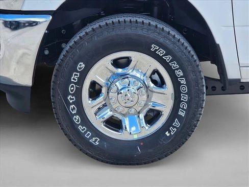 New 2026 RAM 2500 Tradesman w/ Chrome Appearance Group AWD/4WD image 11