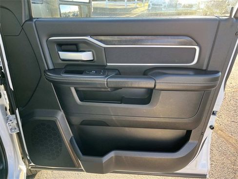 Used 2024 RAM 3500 Big Horn image 27