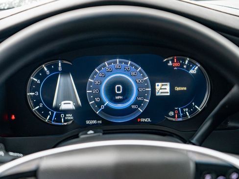 Used 2019 Cadillac Escalade Premium Luxury AWD/4WD image 19
