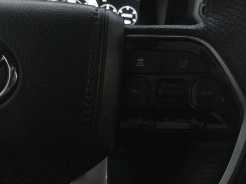 Used 2024 Toyota Sequoia Platinum image 21