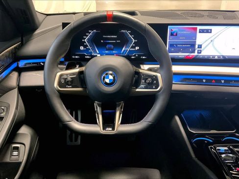 Used 2024 BMW i5 M60 w/ Executive Package image 6