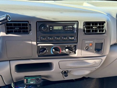 Used 2000 Ford F250 XL image 21