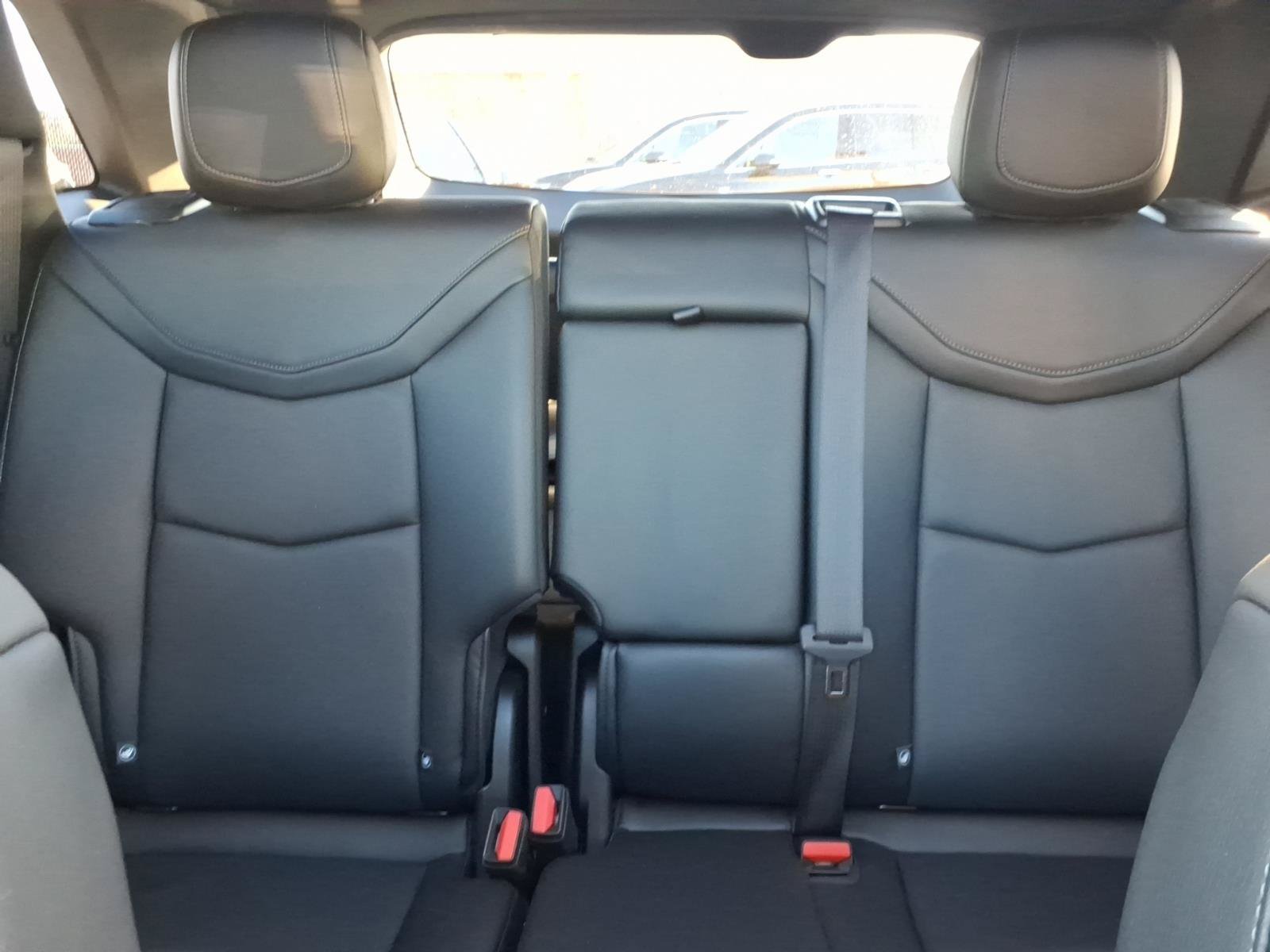 Certified 2024 Cadillac XT5 Premium Luxury w/ LPO, Floor Liner Package AWD/4WD image 29