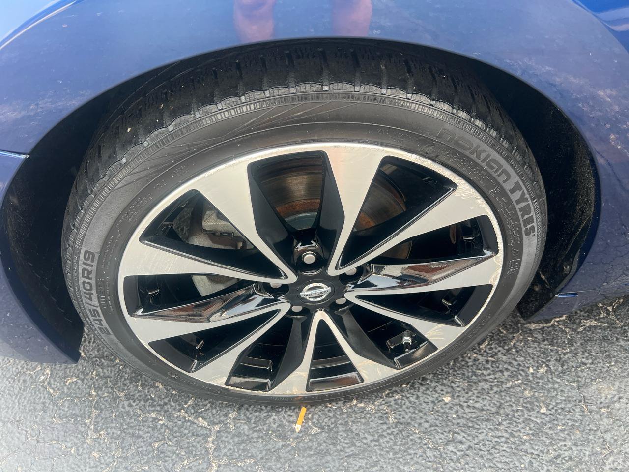 Used 2018 Nissan Maxima SR FWD image 23