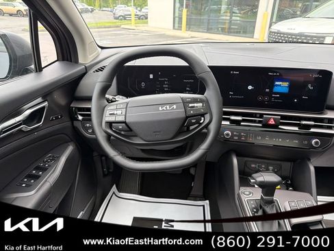 New 2026 Kia Sportage SX AWD/4WD image 24