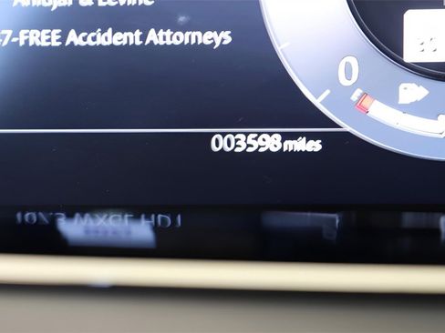 Used 2024 Land Rover Range Rover Evoque Dynamic SE image 21