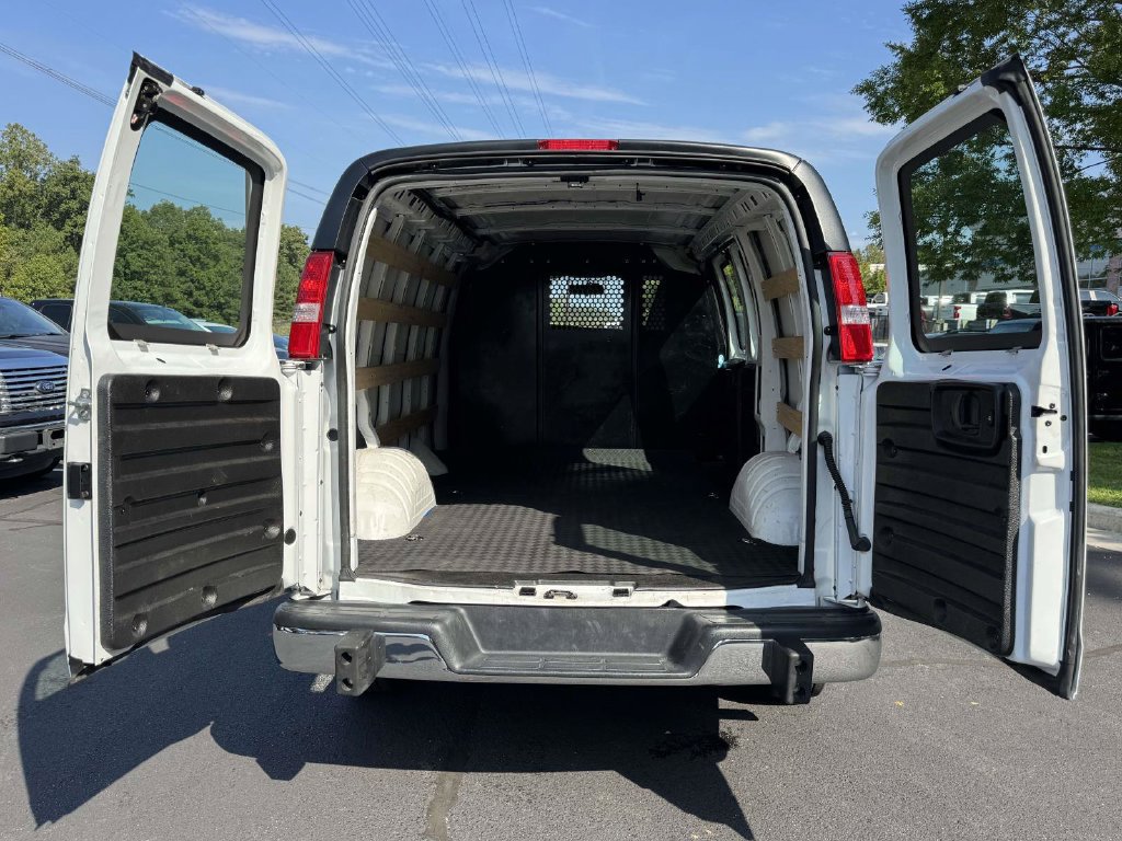 Used 2025 Chevrolet Express 2500 w/ Driver Convenience Package RWD image 16