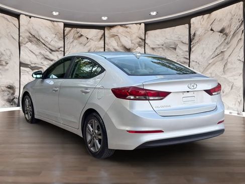 Used 2018 Hyundai Elantra SEL FWD image 4