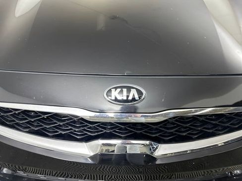 Used 2019 Kia Forte S image 9