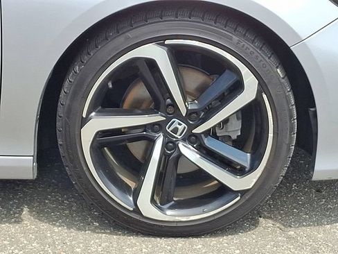 Used 2018 Honda Accord Sport image 26