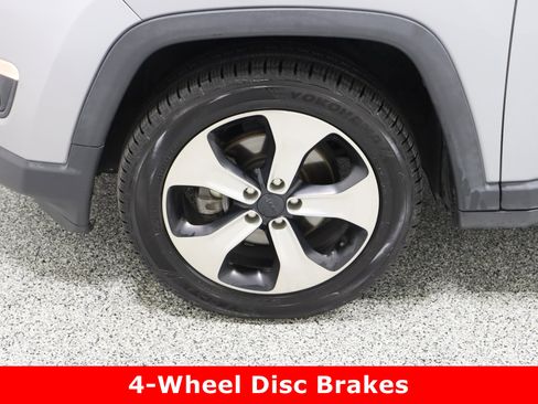 Used 2017 Jeep Compass Latitude w/ Popular Equipment Group image 11