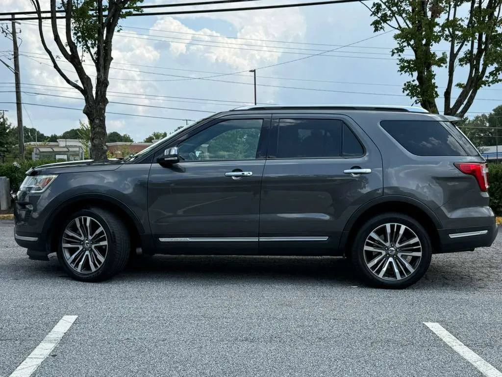 Used 2018 Ford Explorer Platinum AWD/4WD image 4