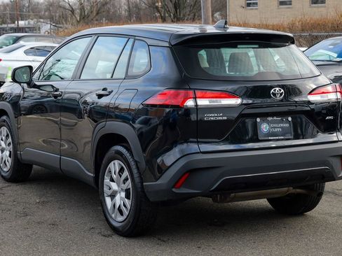 Used 2023 Toyota Corolla Cross L image 5