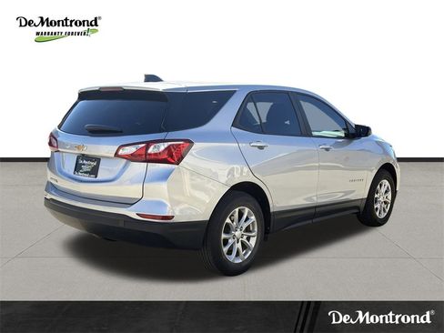 Used 2020 Chevrolet Equinox LS w/ LS Convenience Package image 5