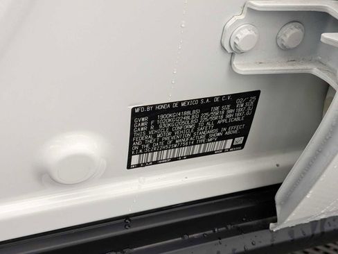 Used 2025 Honda HR-V Sport image 35