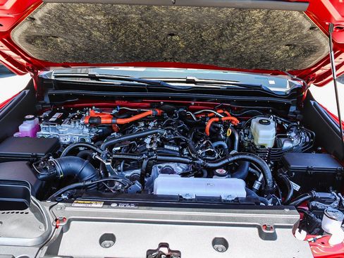 Certified 2026 Toyota 4Runner TRD Off-Road Premium AWD/4WD image 28