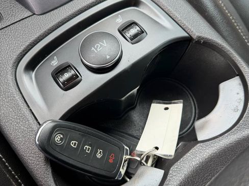 Used 2014 Ford Focus Titanium FWD image 23