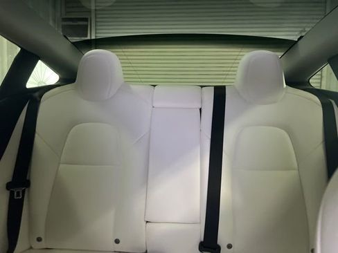 Used 2021 Tesla Model 3 Standard Range Plus image 13