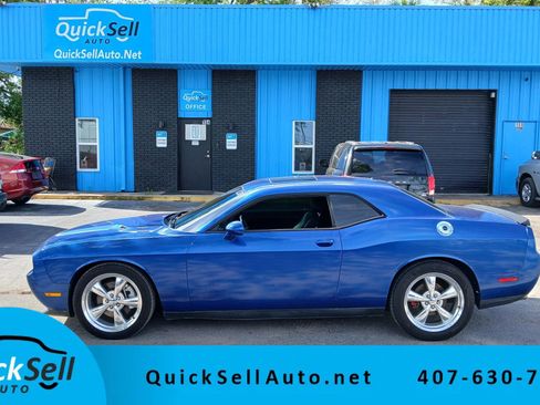 Used 2012 Dodge Challenger R/T image 1